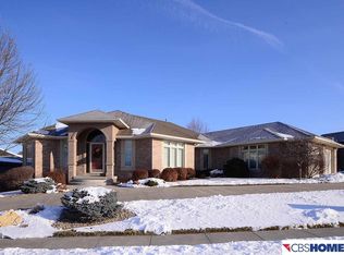 18354 D St, Omaha, NE 68130