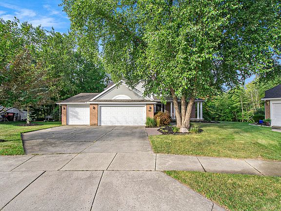 2nd image of 5489 W Heathwood Dr SE