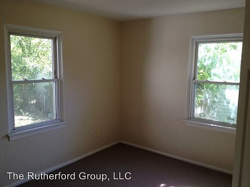 5th image of 9746 Lorna Ln