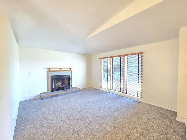 4908 W Lamar Ave — Photo 9