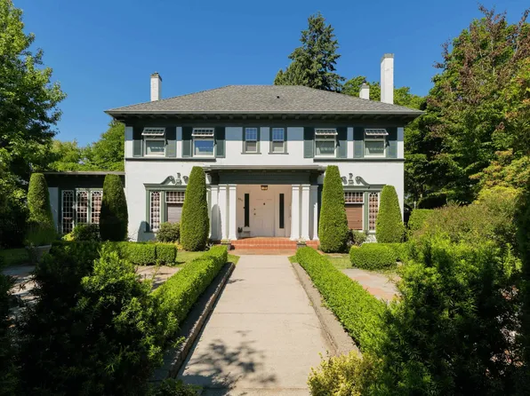 6311 Adera St, Vancouver, BC V6M 3J7