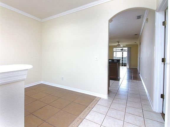 4th image of 201 Madina Cir