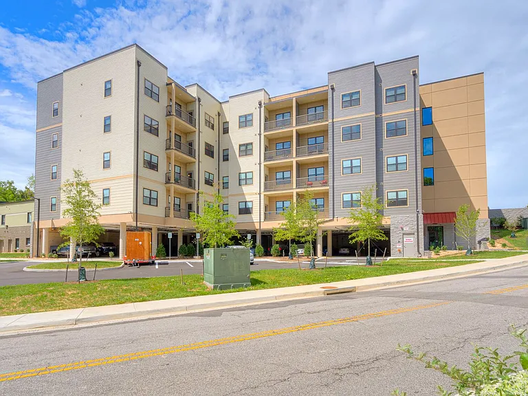 The Flats — Photo 41