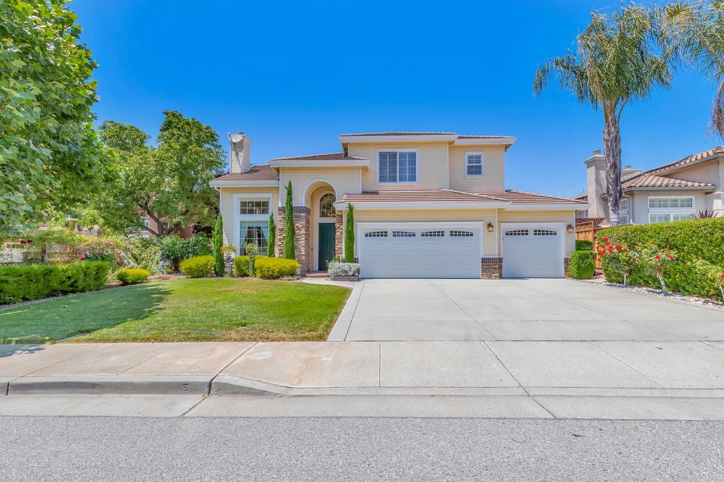 1531 Santa Ines Way photo 1