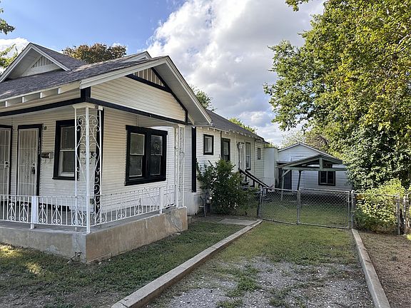 2nd image of 1319 Leal St #1