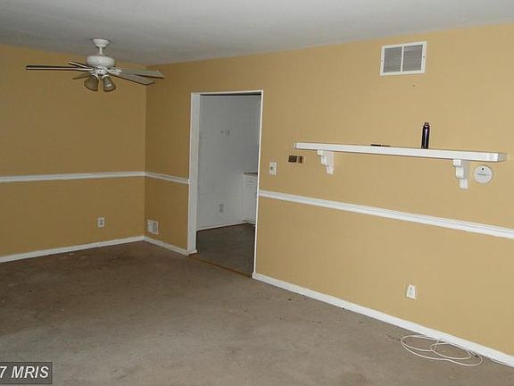 5th image of 9100 Tumbleweed Run Unit C