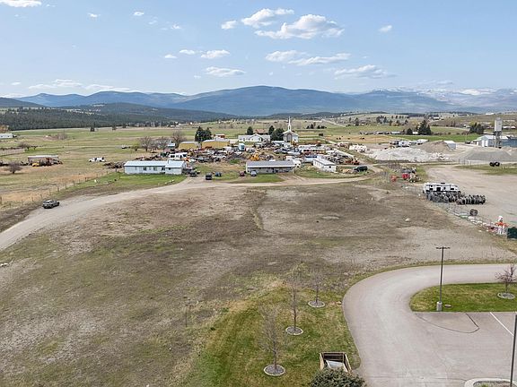 5th image of 1343 Highway 93