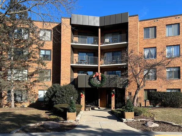 950 E Wilmette Rd Unit 218, Palatine, IL 60074
