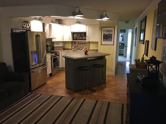 3rd image of 1008 Wesley Ave #308
