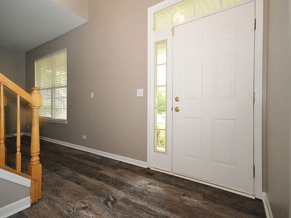 3rd image of 1588 Somerfield Dr