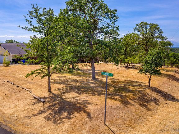 4th image of 22406 Plumas Pl
