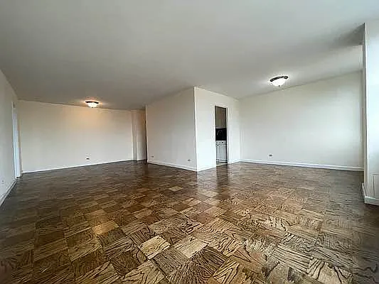 Rented by Bond New York | media 14