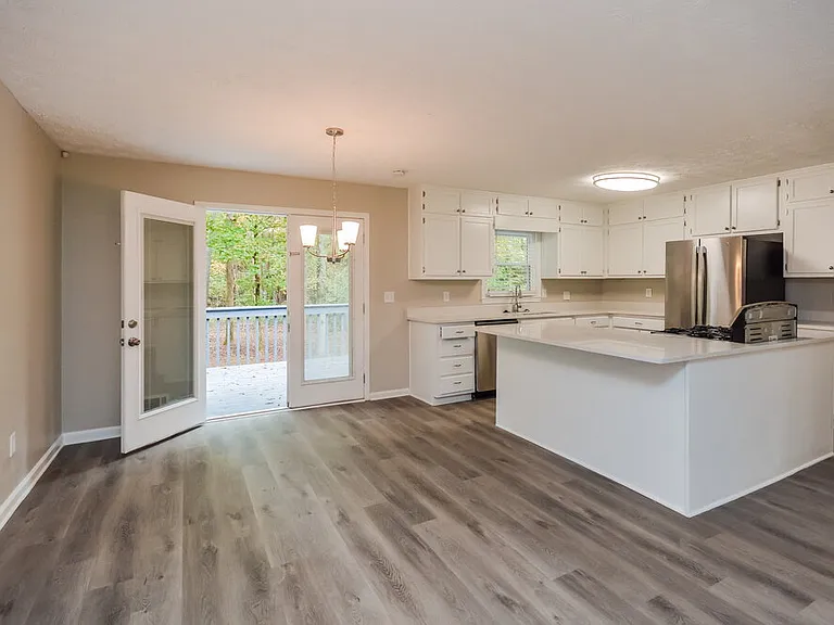 9136 Tara Dr SW — Photo 6