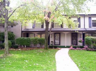 2013 Shorepointe Ln, Grosse Pointe Woods, MI