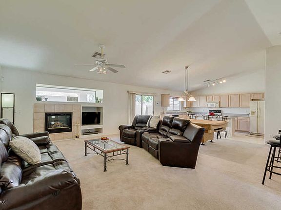 5th image of 10520 W Virginia Ave