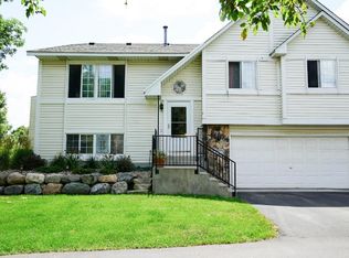 15815 Griffon Path, Apple Valley, MN 55124