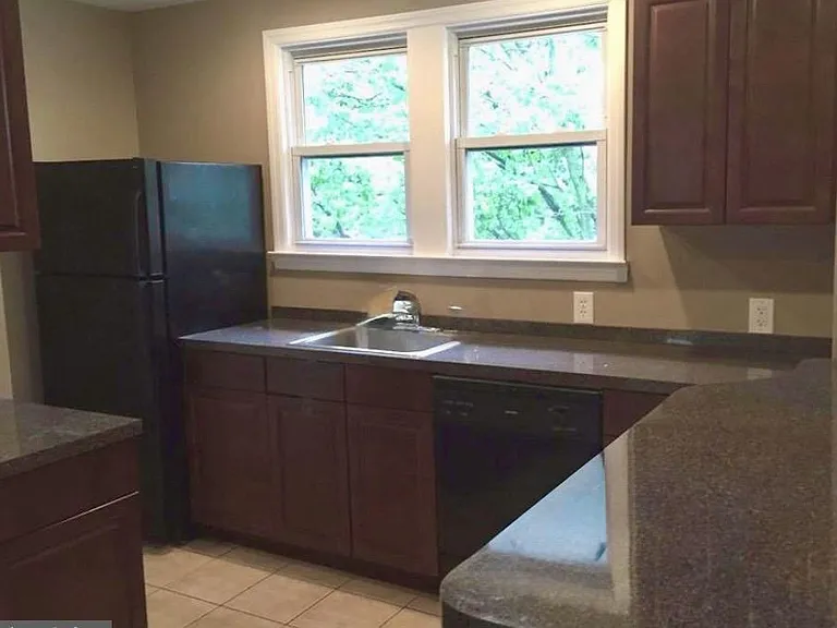 29 E Buckingham Ave #2 — Photo 5