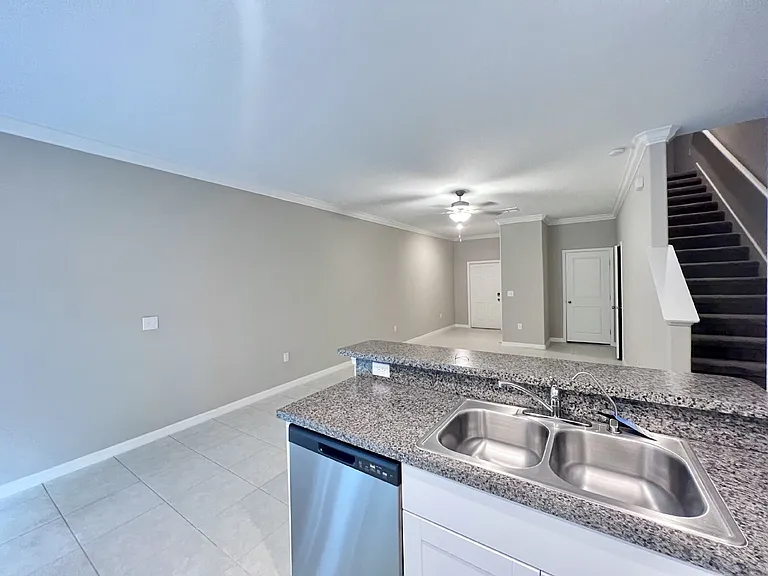 23273 Willow Glen Way — Photo 5