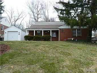 139 Thoroughman Ave photo 1