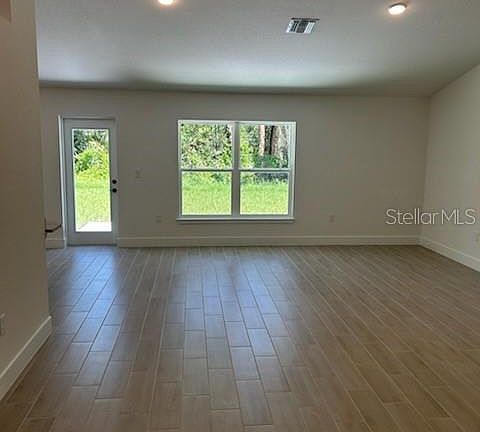 2nd image of 2968 TRAVERSE AVENUE