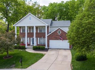206 Oakwood Terrace Ct, Ballwin, MO 63021