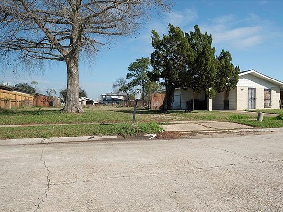 4th image of 7567 Avon Park Blvd