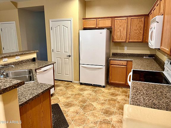 5th image of 18521 W MARIPOSA Drive