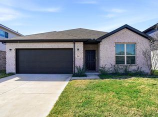 961 Billups Dr, Van Alstyne, TX 75495