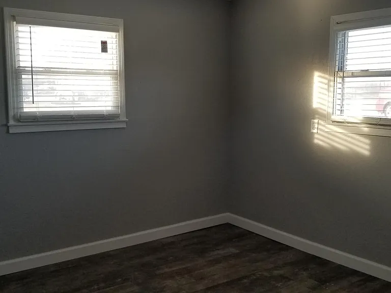 314 Stratford Dr #4 — Photo 3