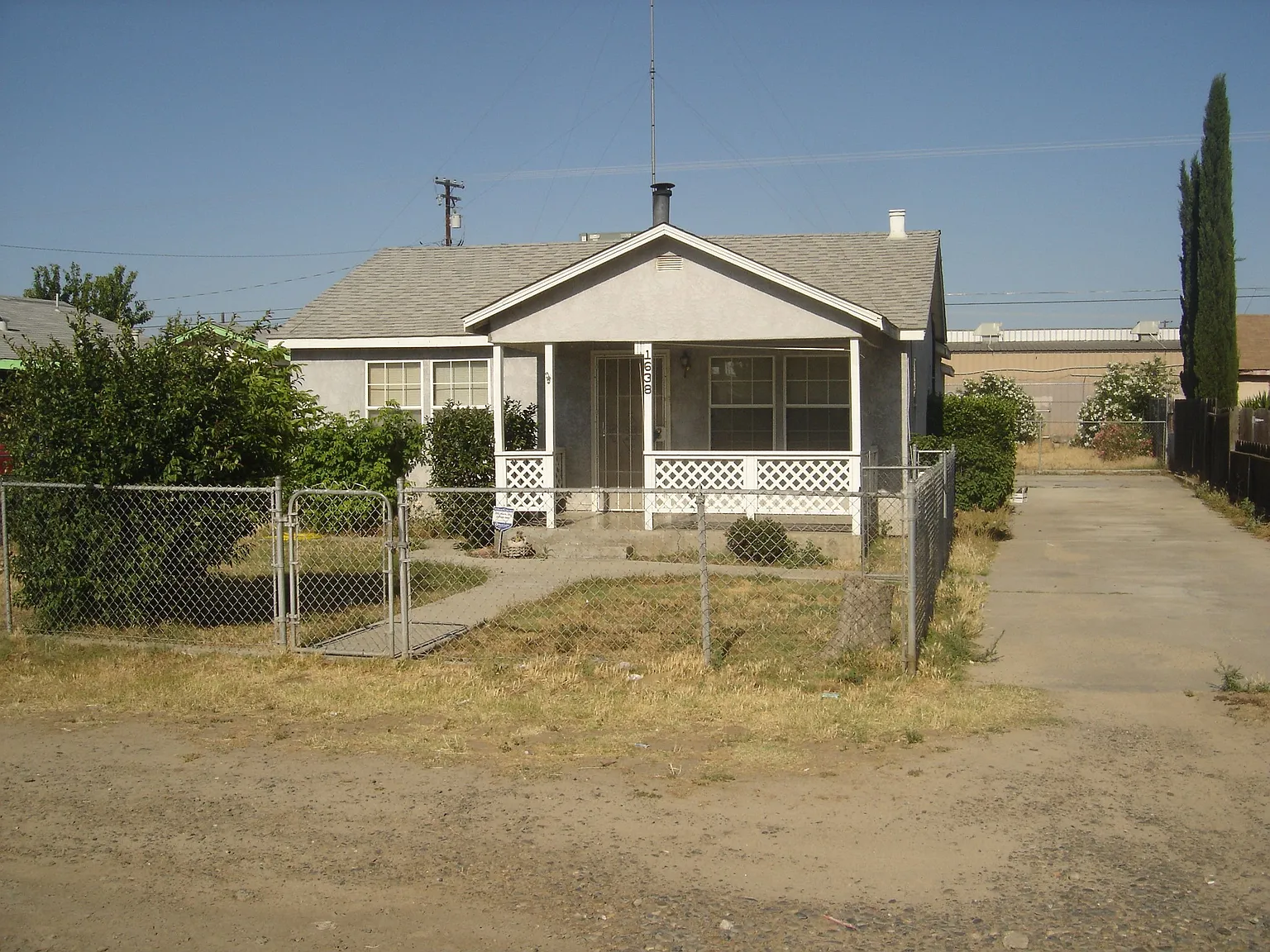1638 Eureka St photo 1