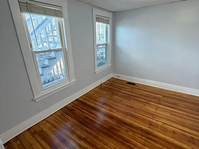 664 Main St — Photo 11