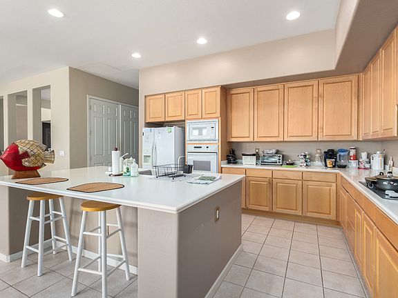 5th image of 1702 W Lynx Way