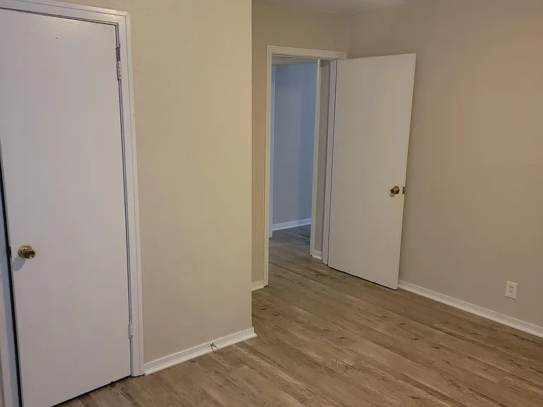 6202 Canal Blvd — Photo 5