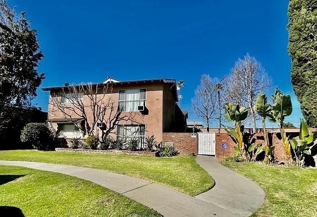 1st image of 1811 W Sallie Ln APT 7