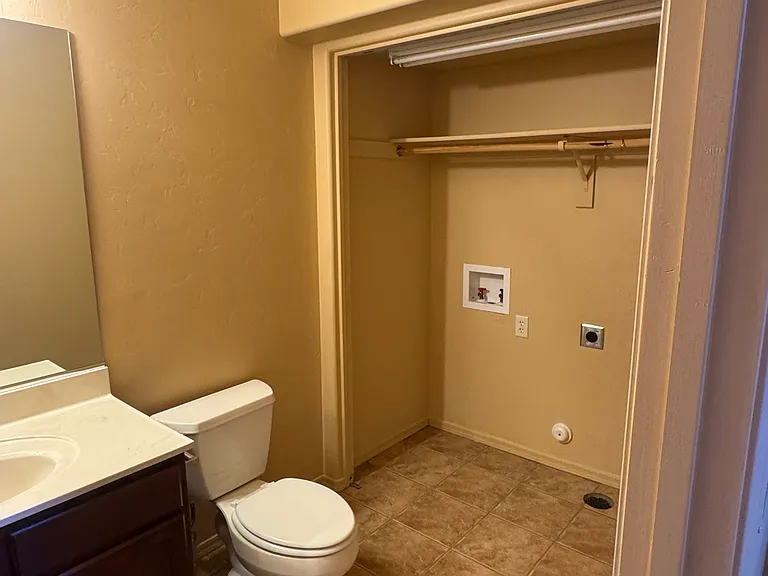 1870 Horizon Way #D — Photo 5