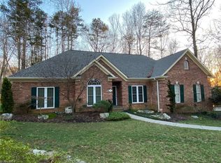 3962 Rookwood Ln, Winston Salem, NC 27106