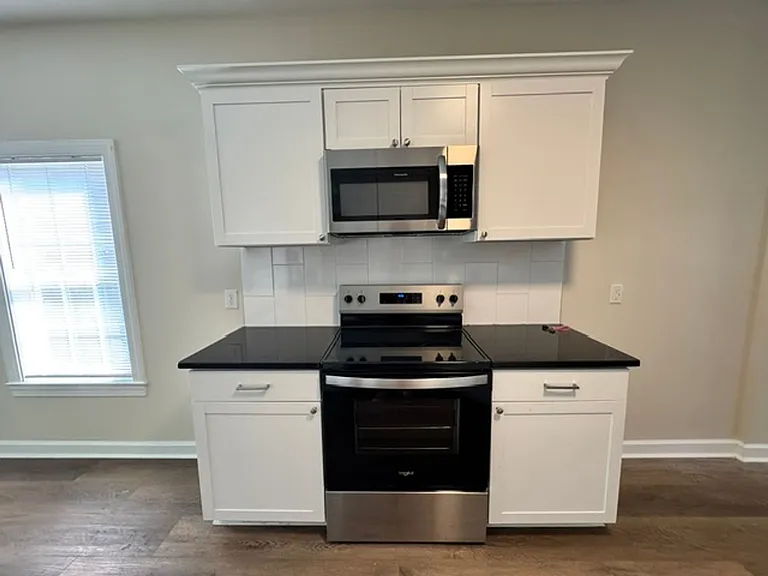 150 Raye Dr — Photo 8