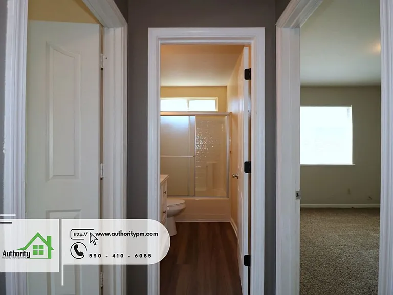 1729 Marigold Way — Photo 17