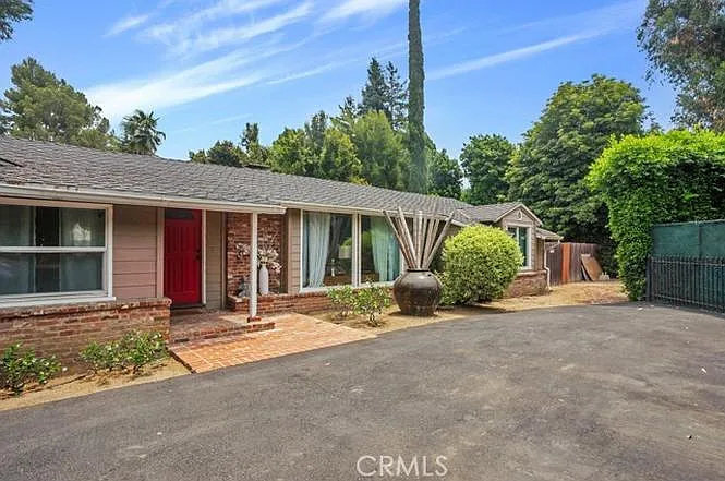 3442 Laurel Canyon Blvd — Photo 4