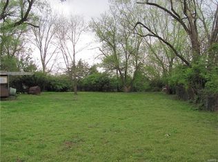 2607 Center Ave, Grover, MO 63040