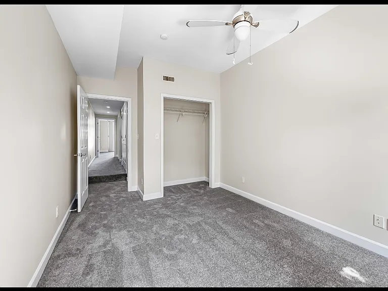 1346 Towson St — Photo 11