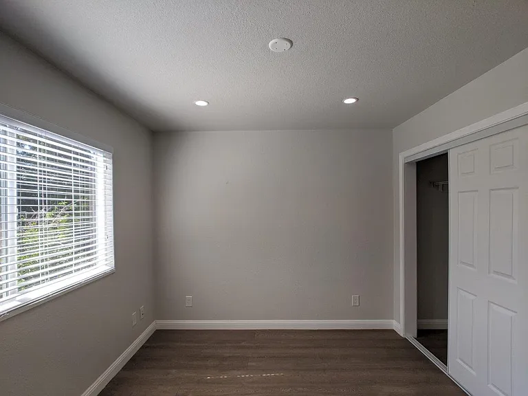 1811 Francisco St — Photo 23