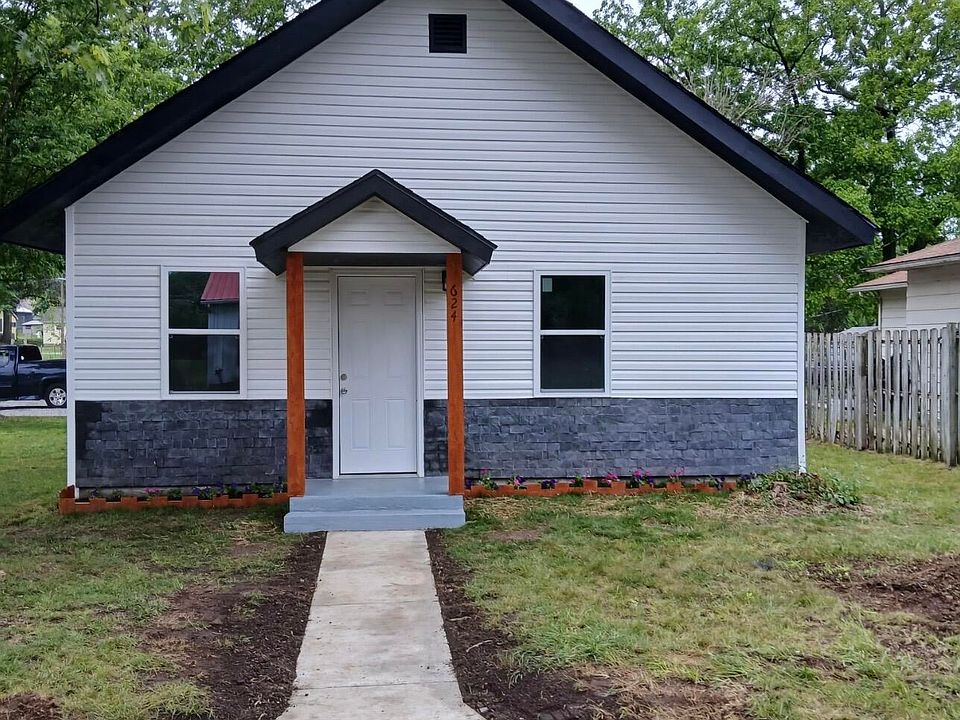 1st image of 624 Patterson Street