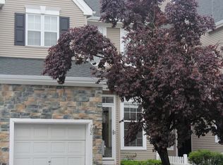 702 Dahlia Cir, Dayton, NJ
