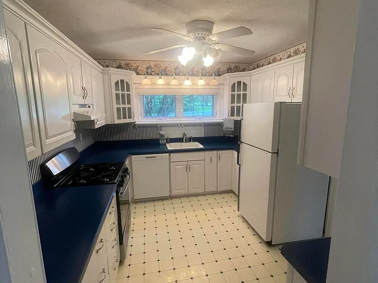1783 Hamlin Hwy — Photo 4