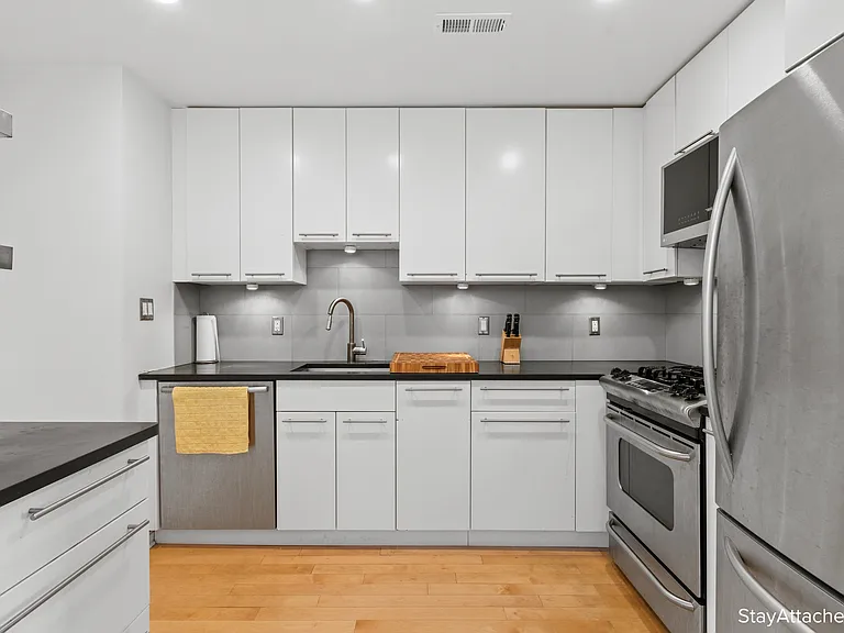 1322 S St NW #B — Photo 10