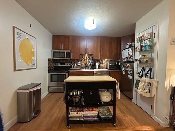 5th image of 267 Main St APT 2B
