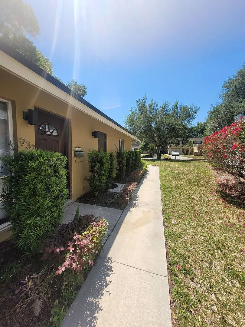 Cozy remodeled 2 bed 1.5bath in Winter Park — Photo 3