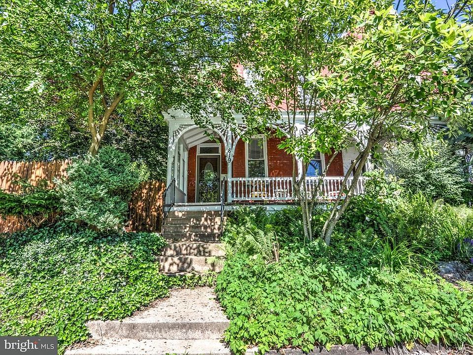 1st image of 819 Highland Ave