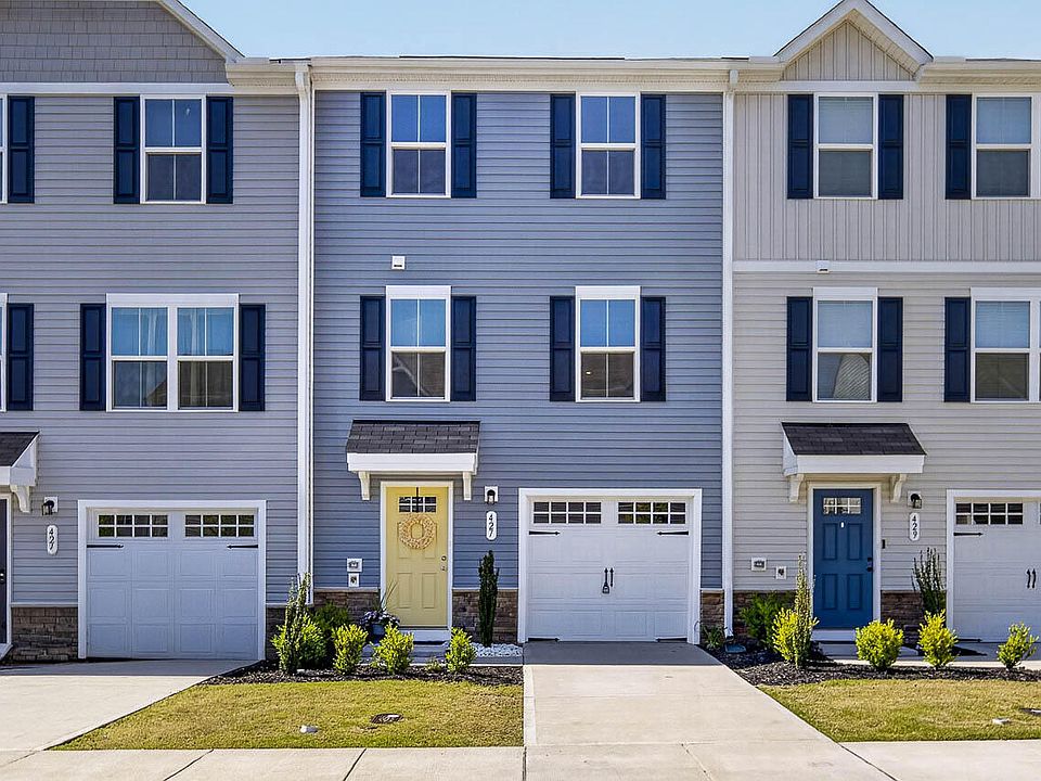 1st image of 427 Emerald Shire Way